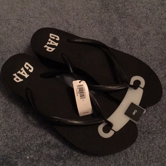 gap wedge flip flops